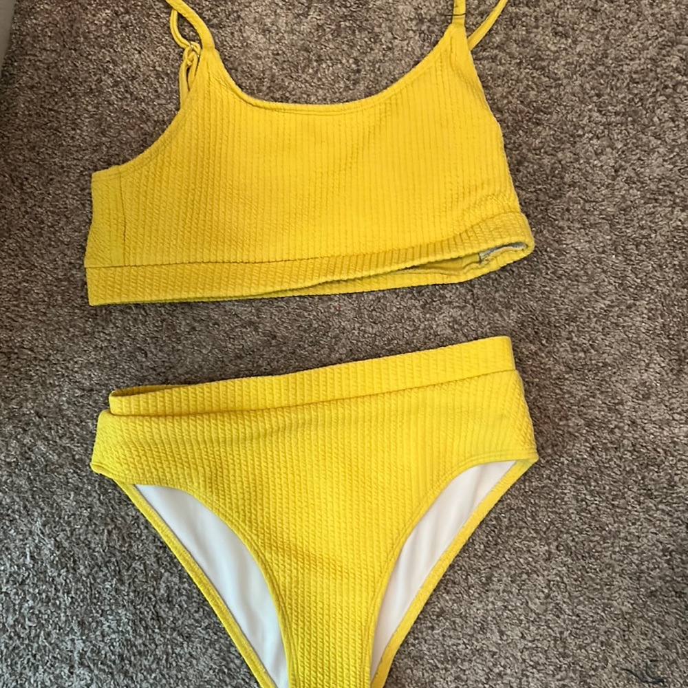 Yellow ribbed bikini